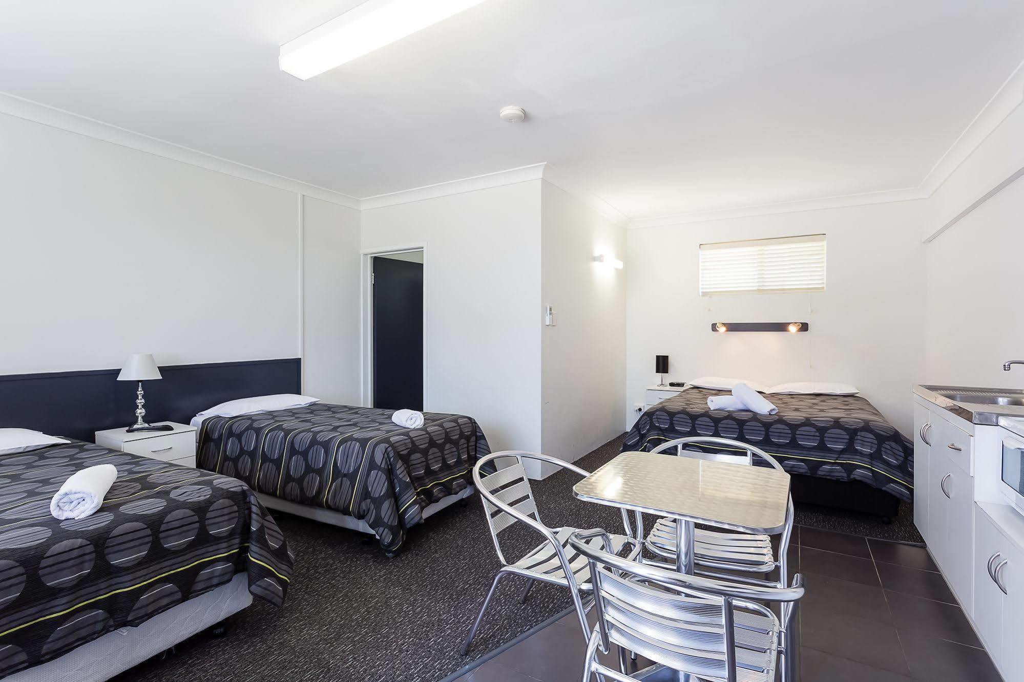 Wynnum Anchor Motel บริสเบน ภายนอก รูปภาพ